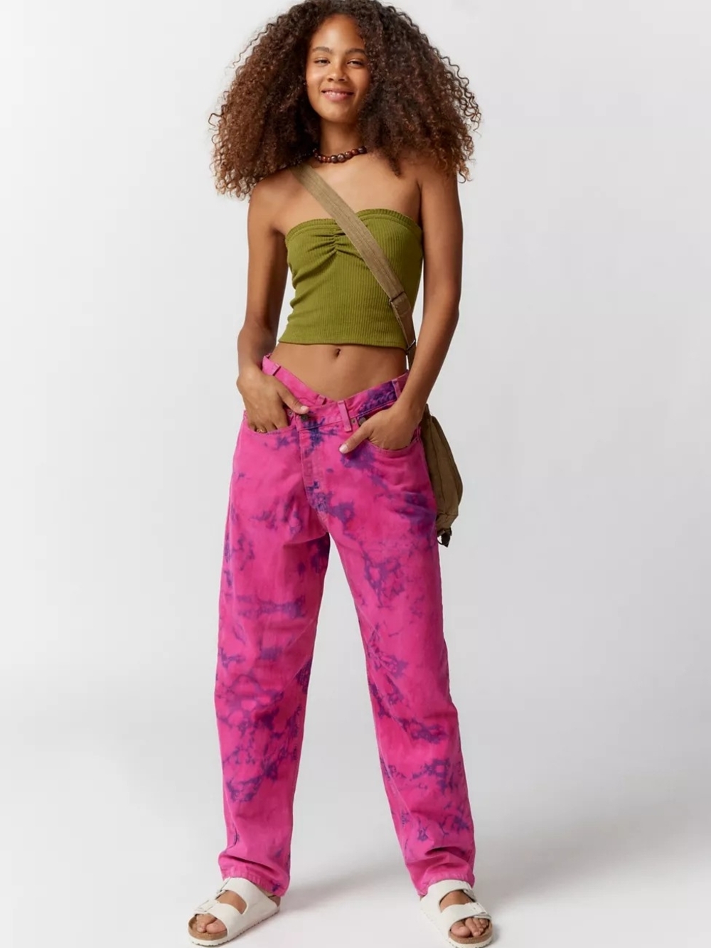 Urban Renewal Remade Crossover Dye Tech Jeans Pink Size S NWT Flat Waist 15.5"